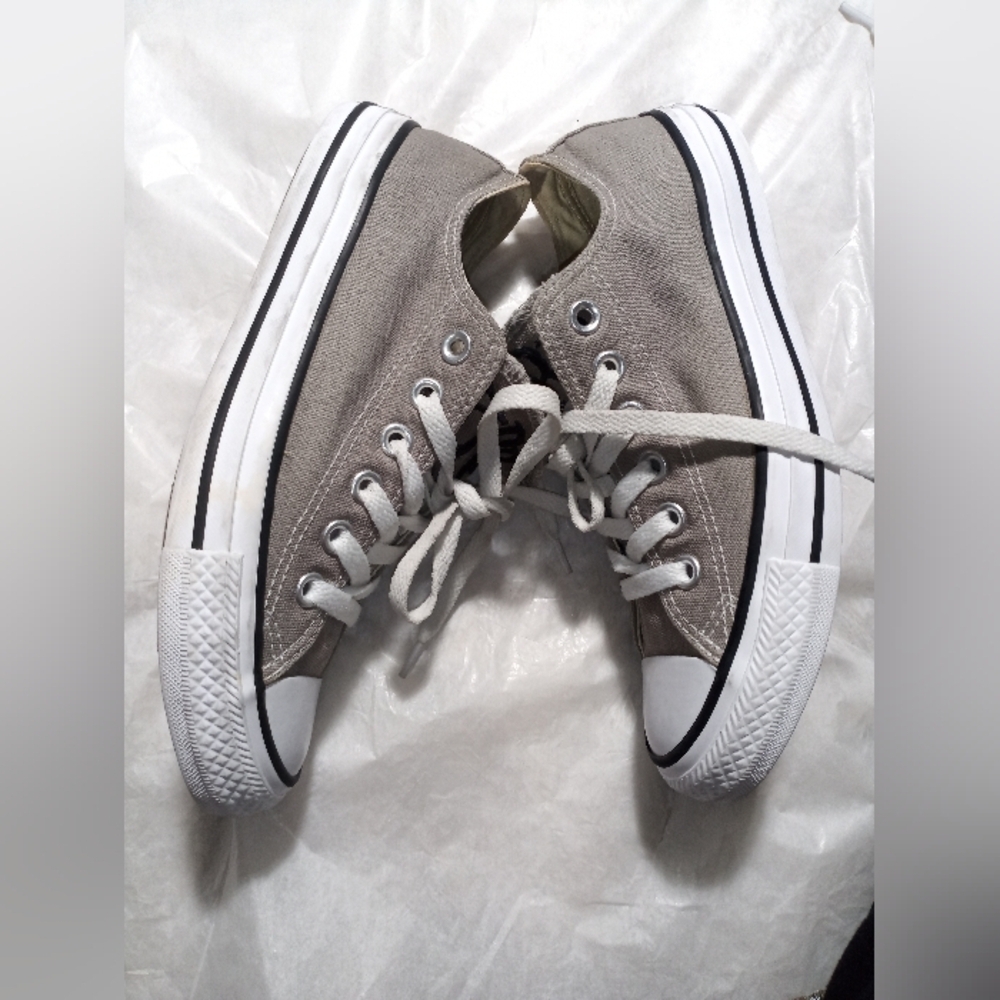 Converse Gray and White Low-Top Sneakers - Picture 8 of 9